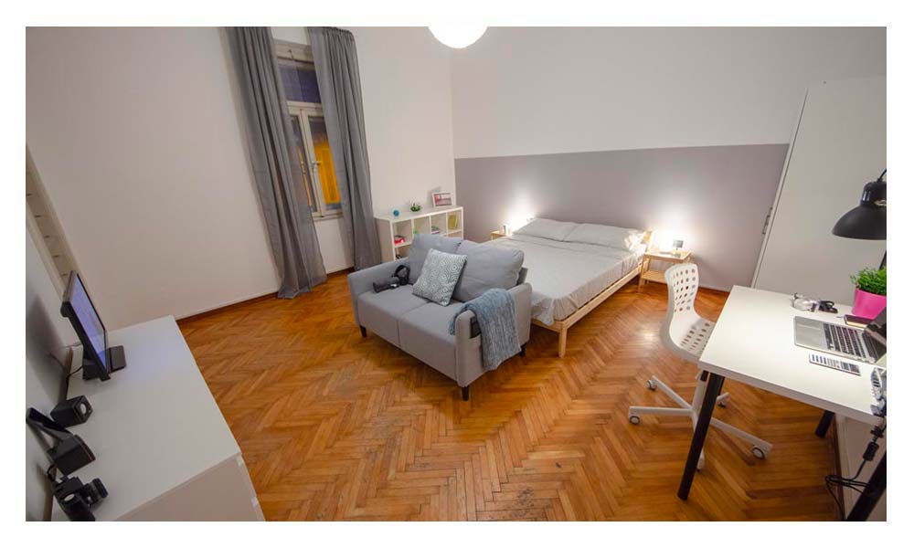 vista della stanza suite privata con stanza matrimoniale